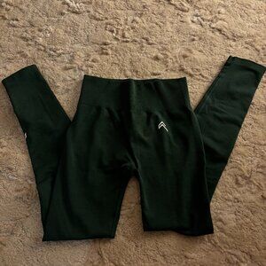 NWOT Classic Seamless 2.0 Leggings - Evergreen, sz Medium